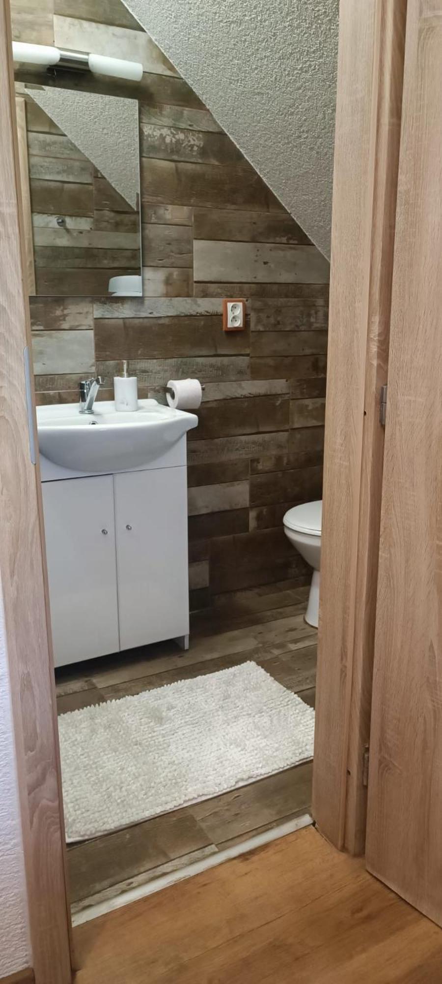 Apartman Nad Vinnym Sklepom Pouzdrany Exterior foto